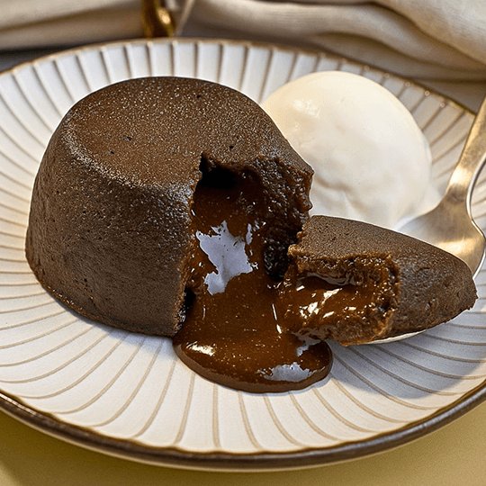 Bolo de chocolate com sorvete